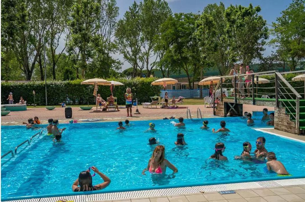 Vacanceselect Mobil Homes - Camping Pineta Sul Mare Camping Village Cesenatico Ngoại thất bức ảnh