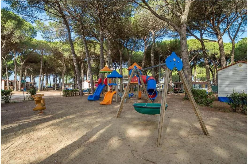 Vacanceselect Mobil Homes - Camping Pineta Sul Mare Camping Village Cesenatico Ngoại thất bức ảnh